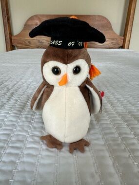 Wise the Owl Beanie Baby Class of 1998